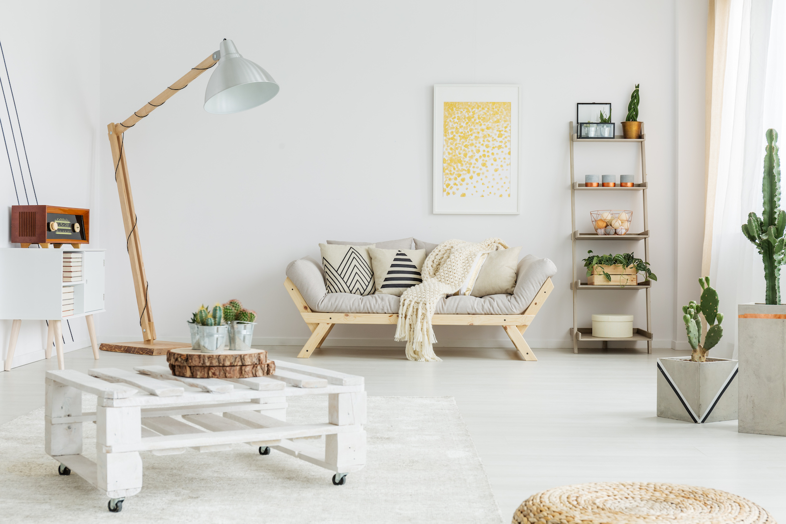 Contemporary apartment