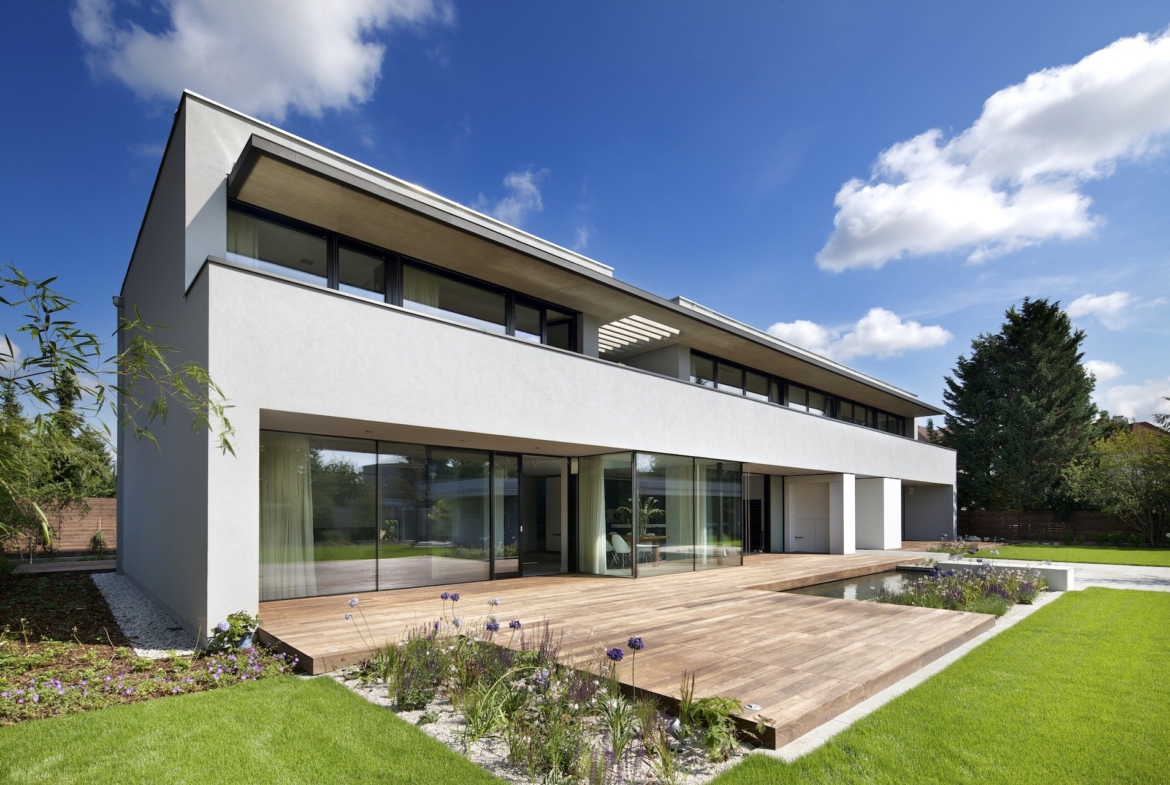 Luxury and Spacious Home on The Coast